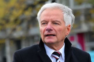 Bydlení Miroslava Sládka připomíná hrad Tomia Okamury. Politik prý chtěl přejmenovat ulici